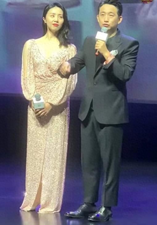 黄磊老婆孙莉、抛开贤妻良母的形象、没想到还有这么有气质的一面