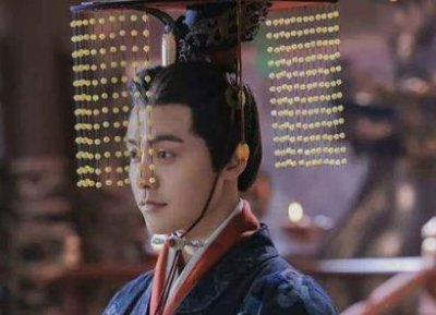 ​权臣连杀两任皇帝，他自己怎么不篡位？