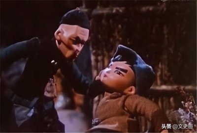 ​半夜鸡叫周扒皮的故事（半夜鸡叫中的原型为东北周春富）